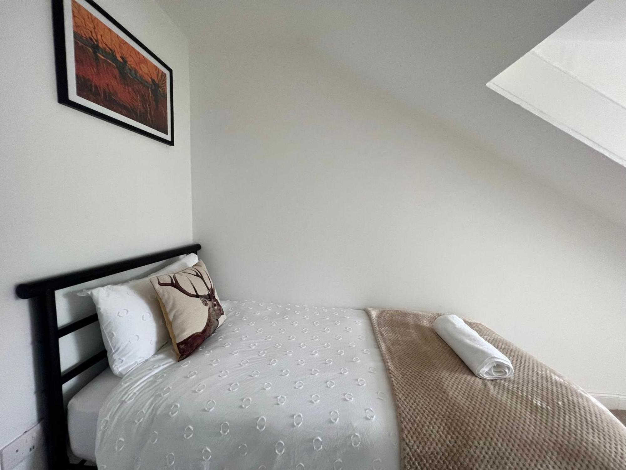 Spacious 3 Bedroom Home In Glasgow - Free Parking エクステリア 写真
