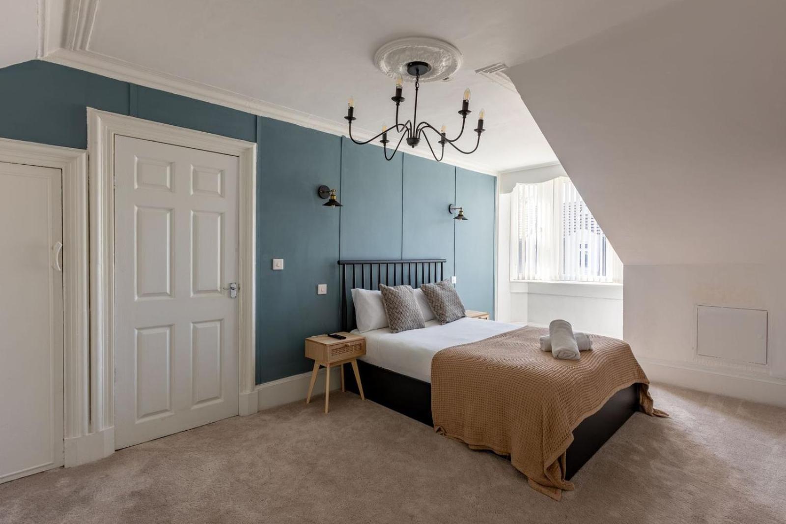 Spacious 3 Bedroom Home In Glasgow - Free Parking エクステリア 写真