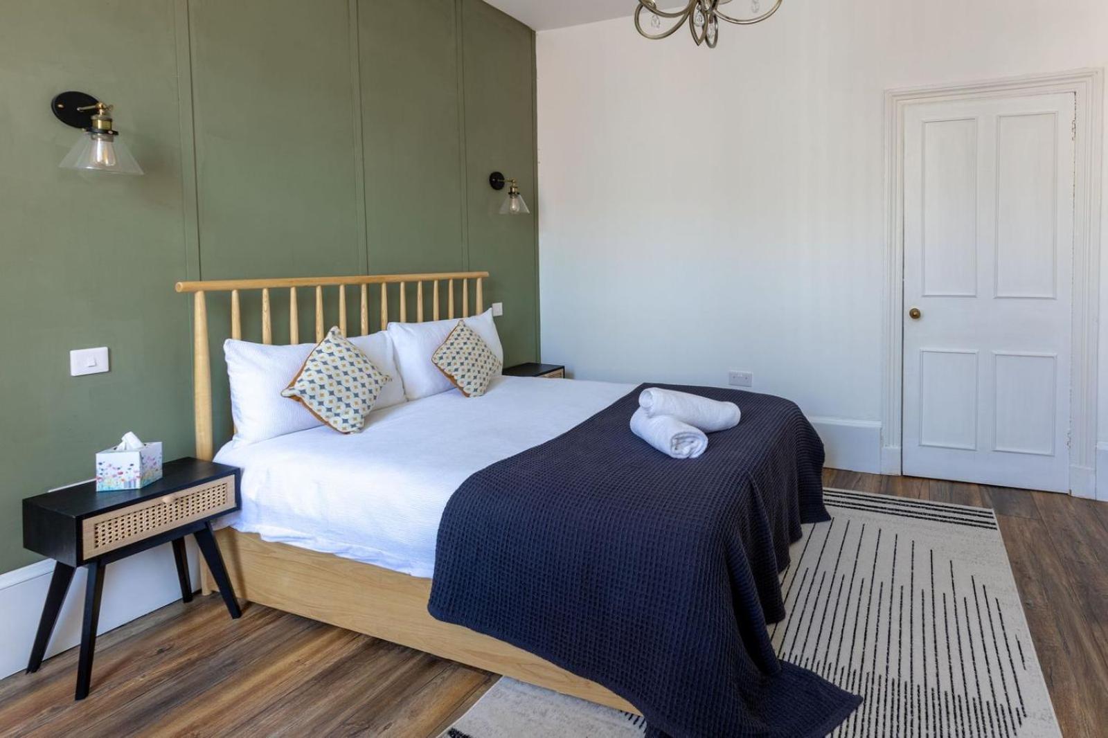 Spacious 3 Bedroom Home In Glasgow - Free Parking エクステリア 写真