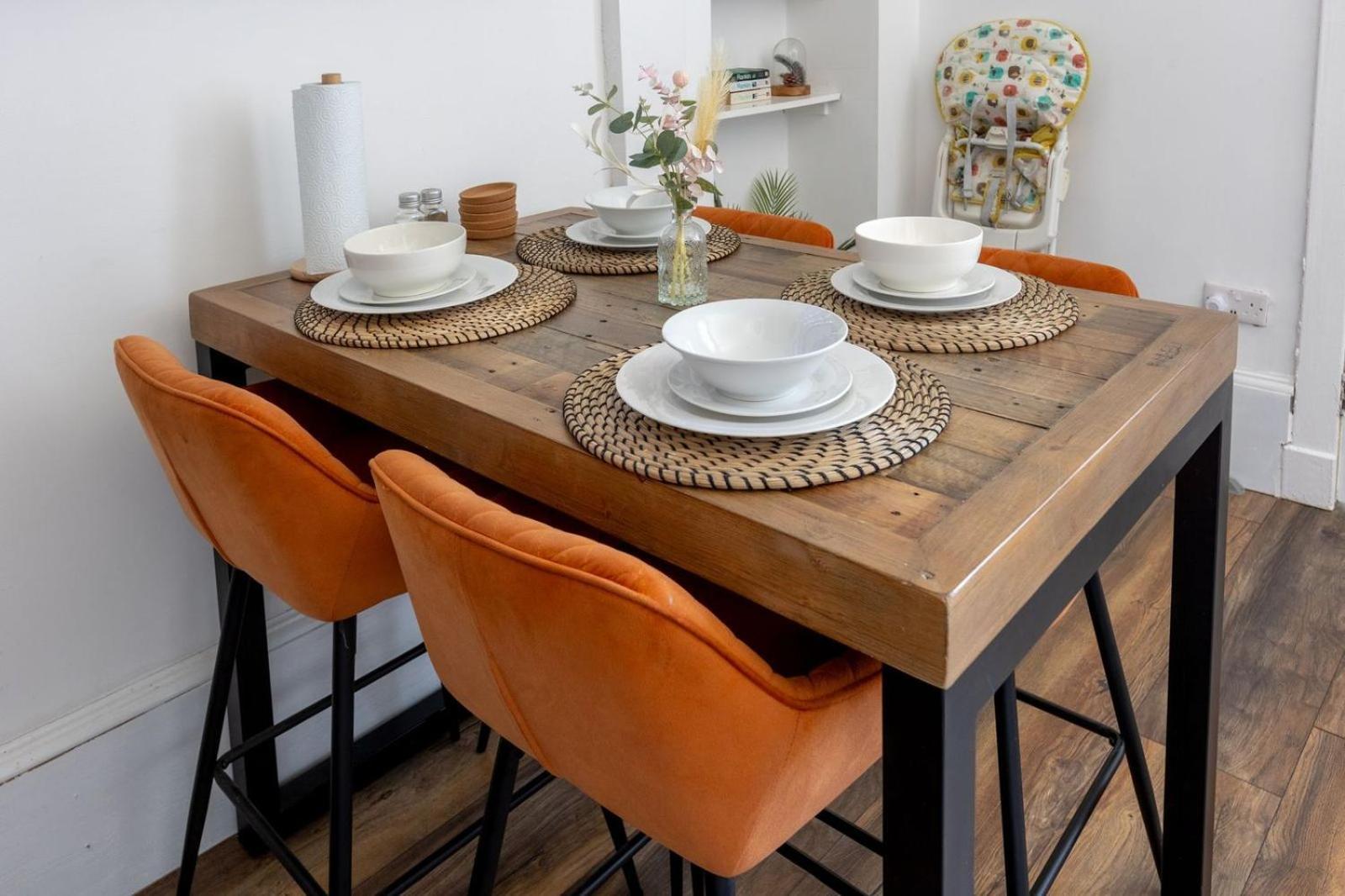 Spacious 3 Bedroom Home In Glasgow - Free Parking エクステリア 写真