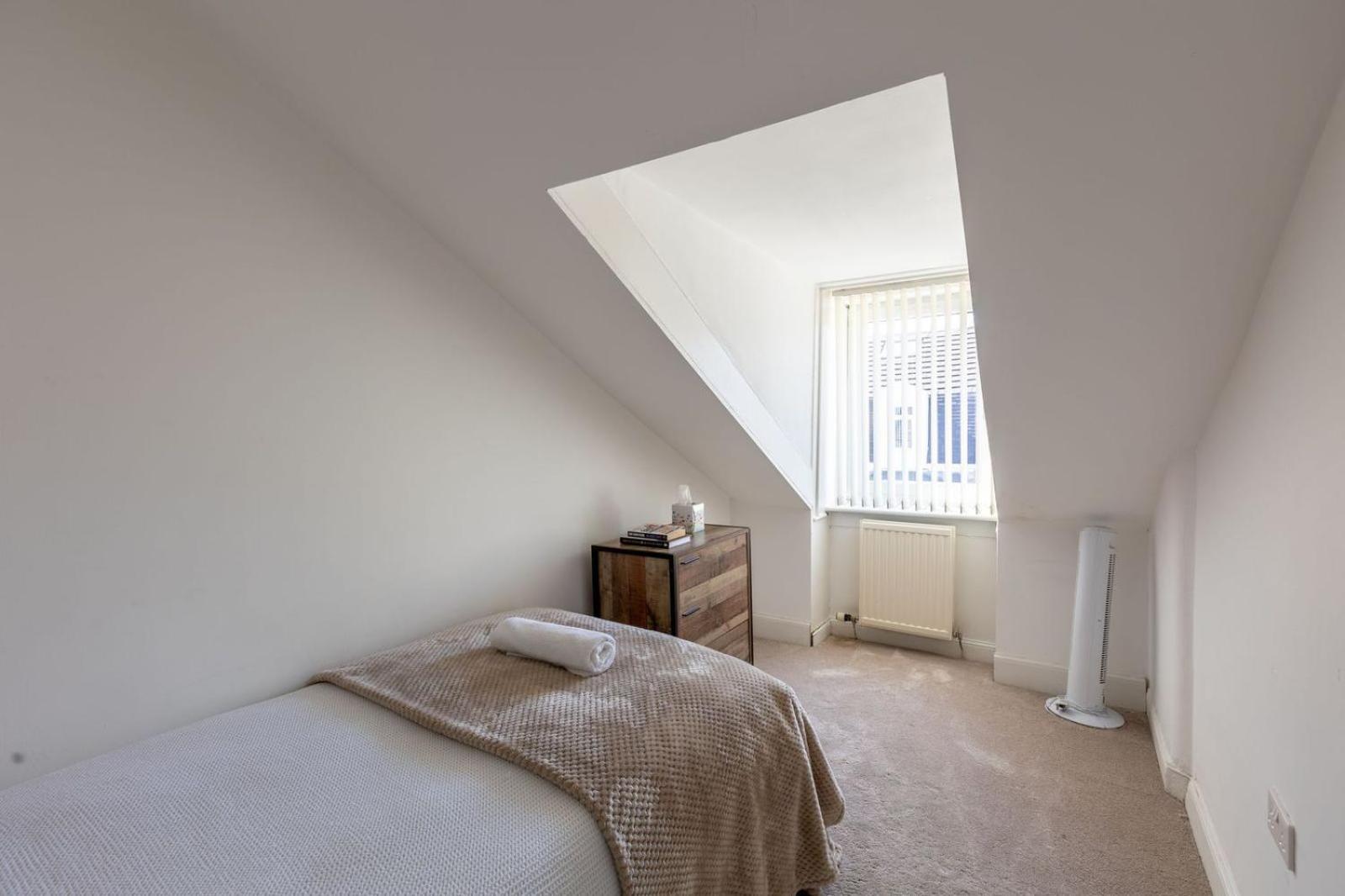 Spacious 3 Bedroom Home In Glasgow - Free Parking エクステリア 写真